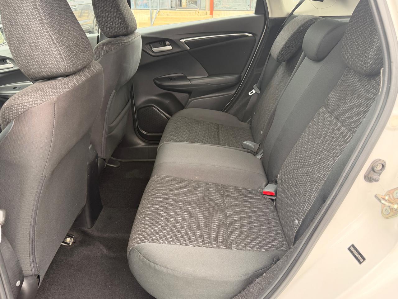 Honda Fit LX 6-Spd MT 2016