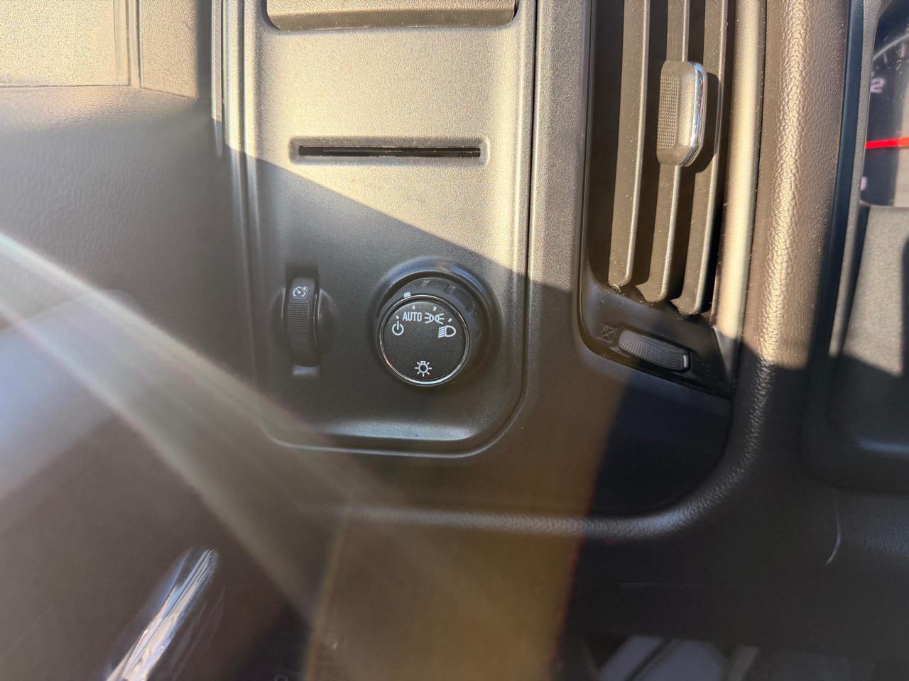 GMC Sierra 1500 Base Long Box 4WD 2018