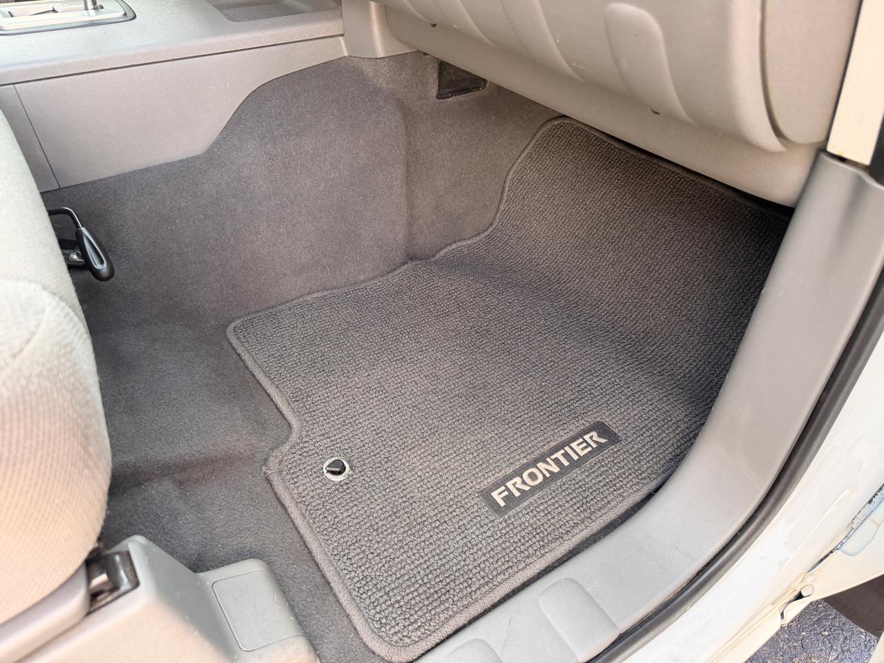 Nissan Frontier S King Cab 2WD 2021