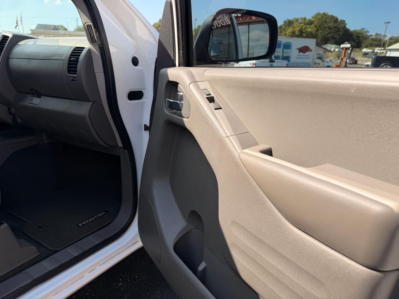 Nissan Frontier S King Cab 2WD 2021