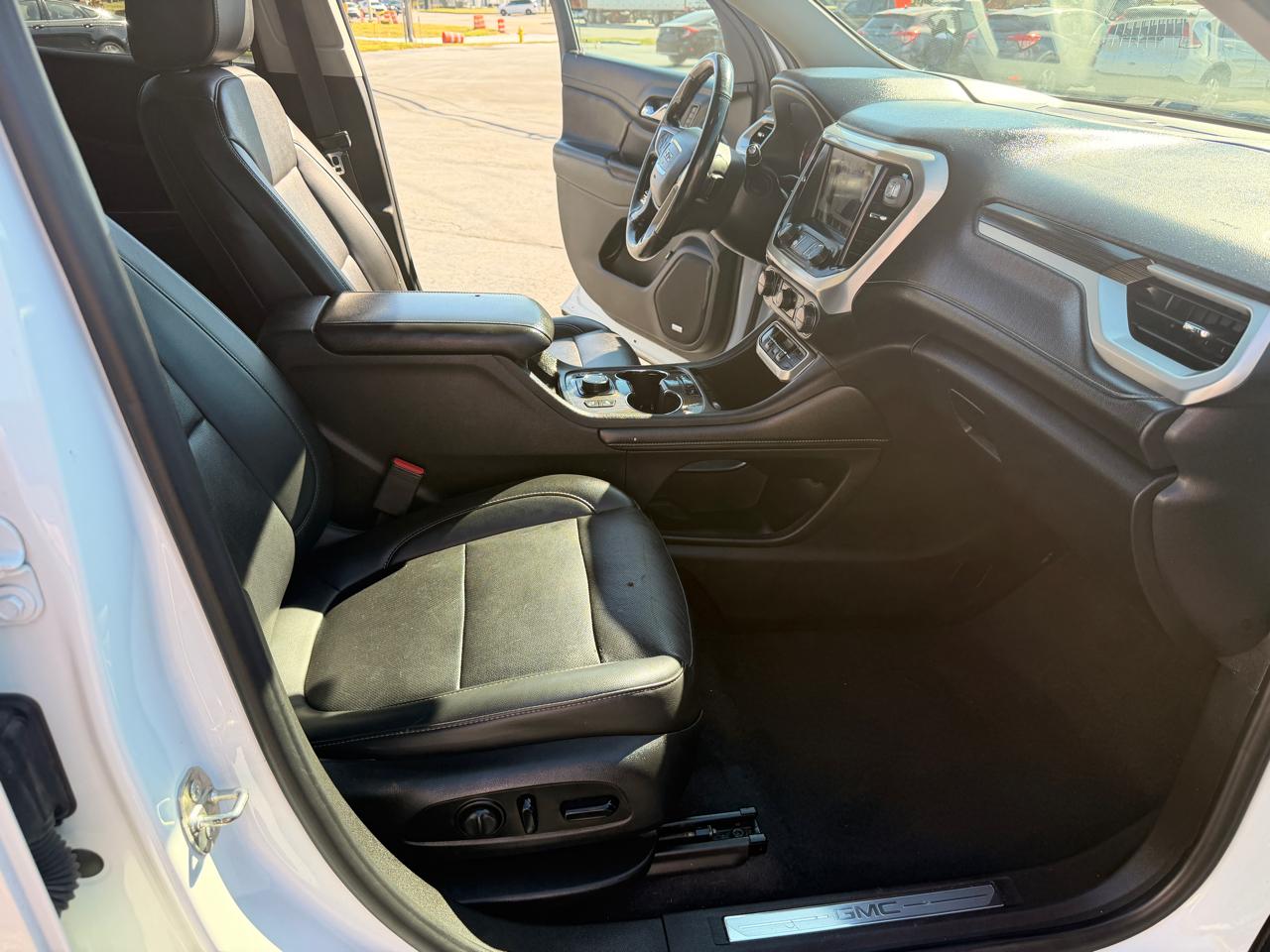 GMC Acadia SLT 2021