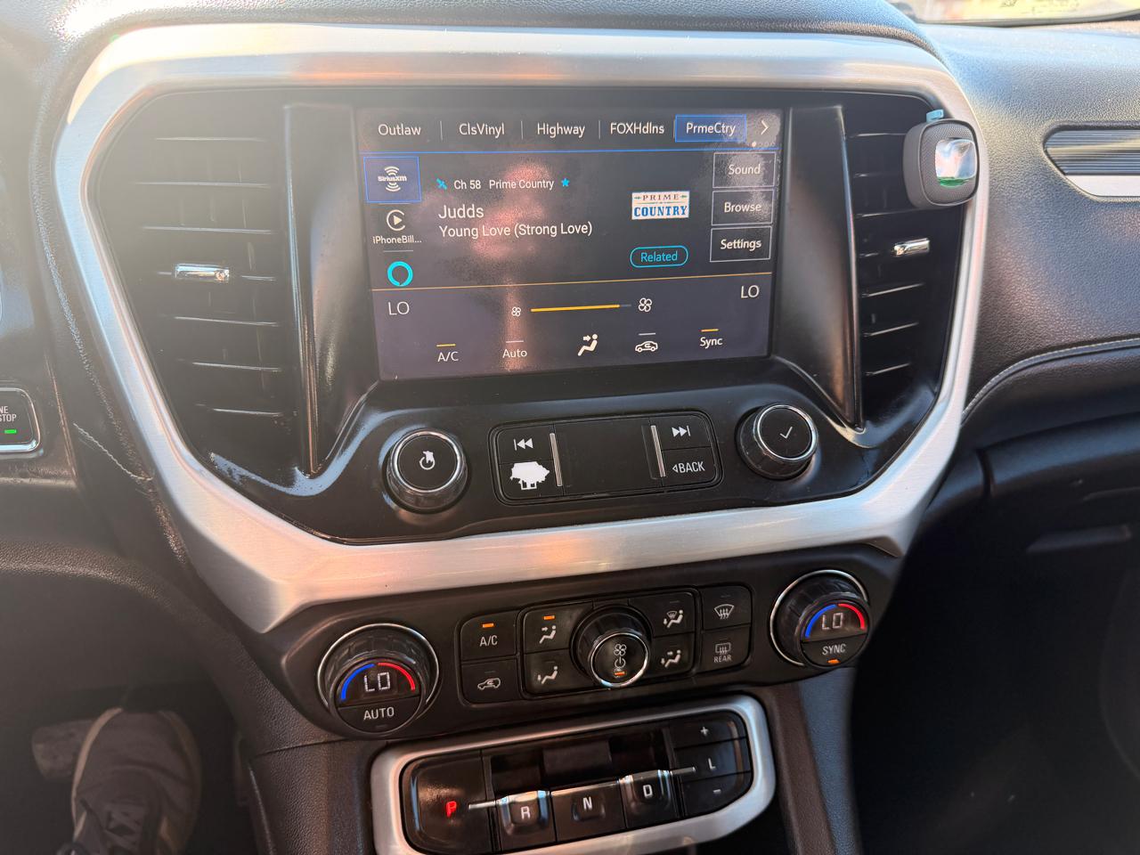 GMC Acadia SLT 2021