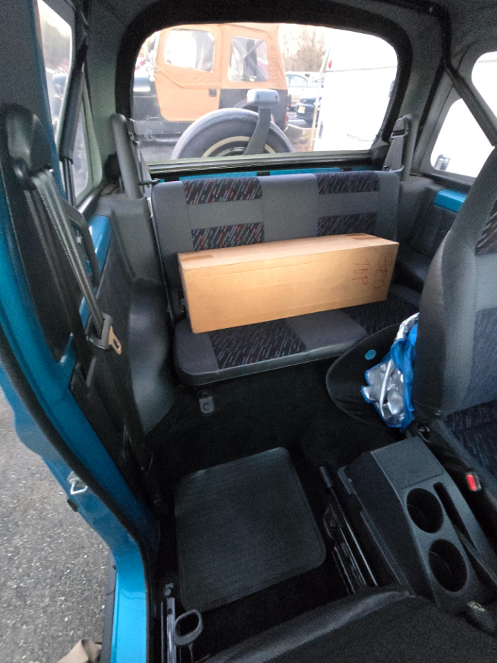 Geo Tracker 2dr Convertible 4WD 1997