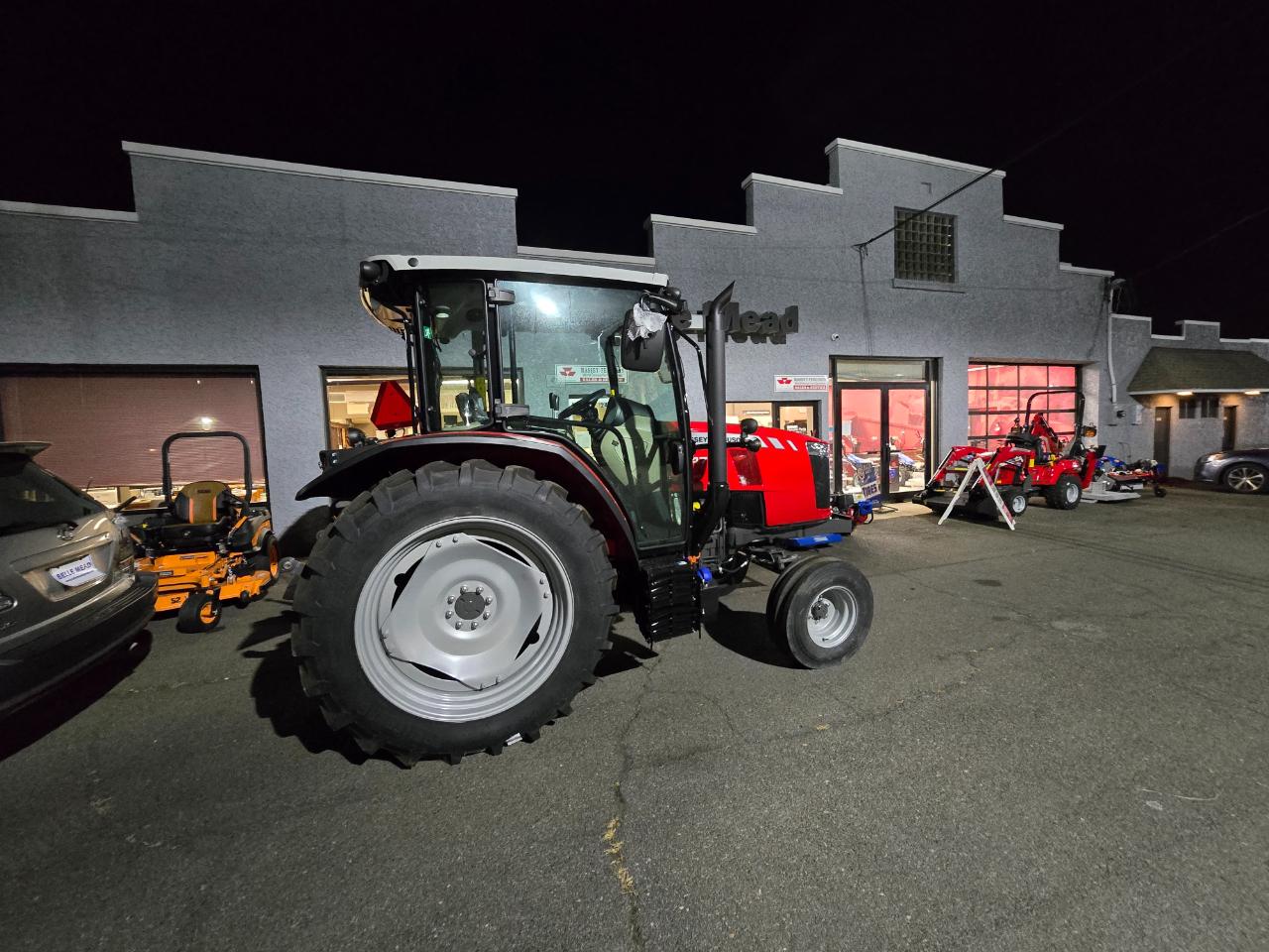 Massey Ferguson Farm  2025