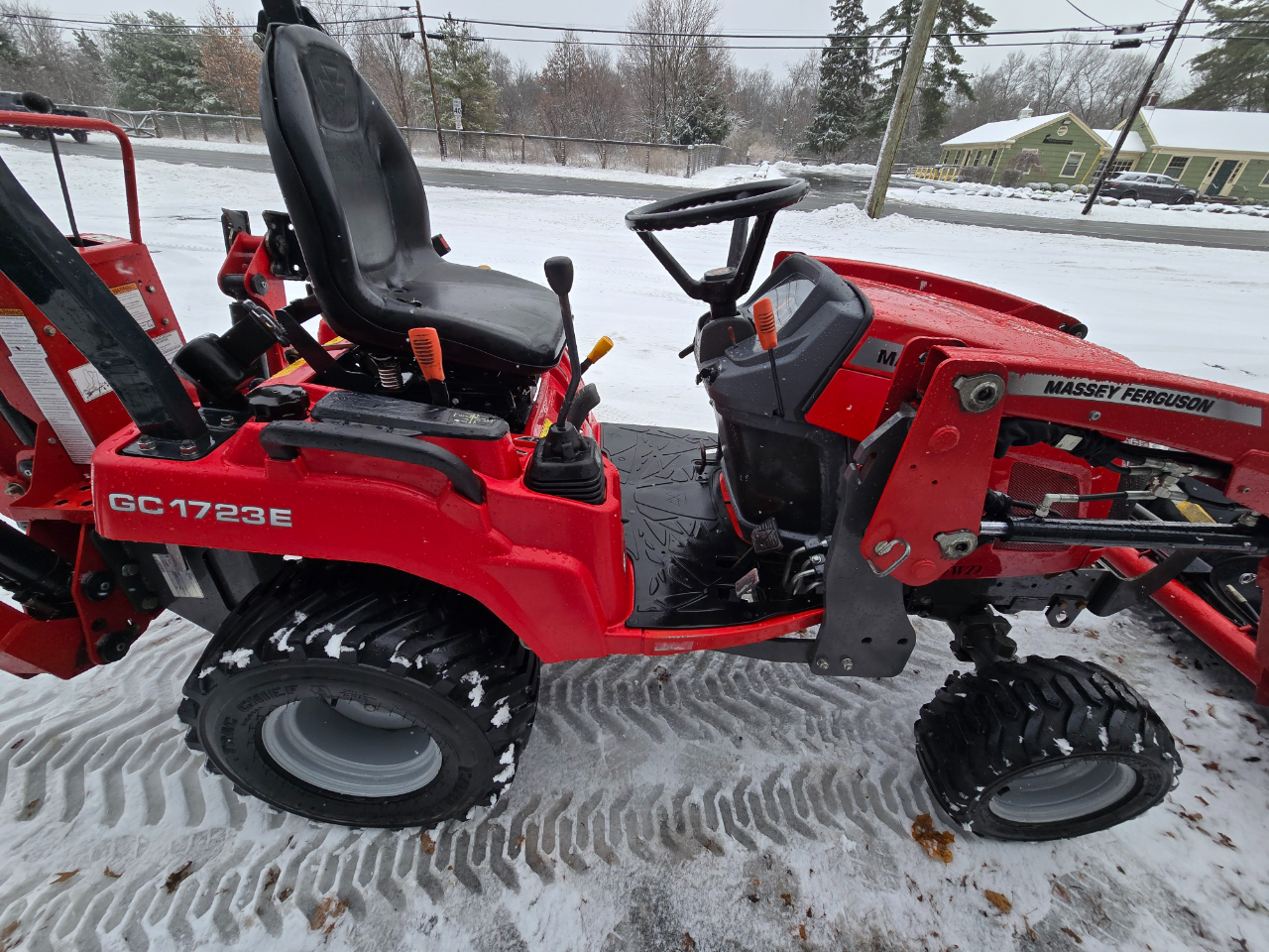 Massey Ferguson Farm  2019