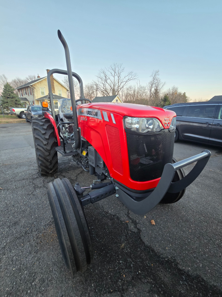 Massey Ferguson Farm  2023