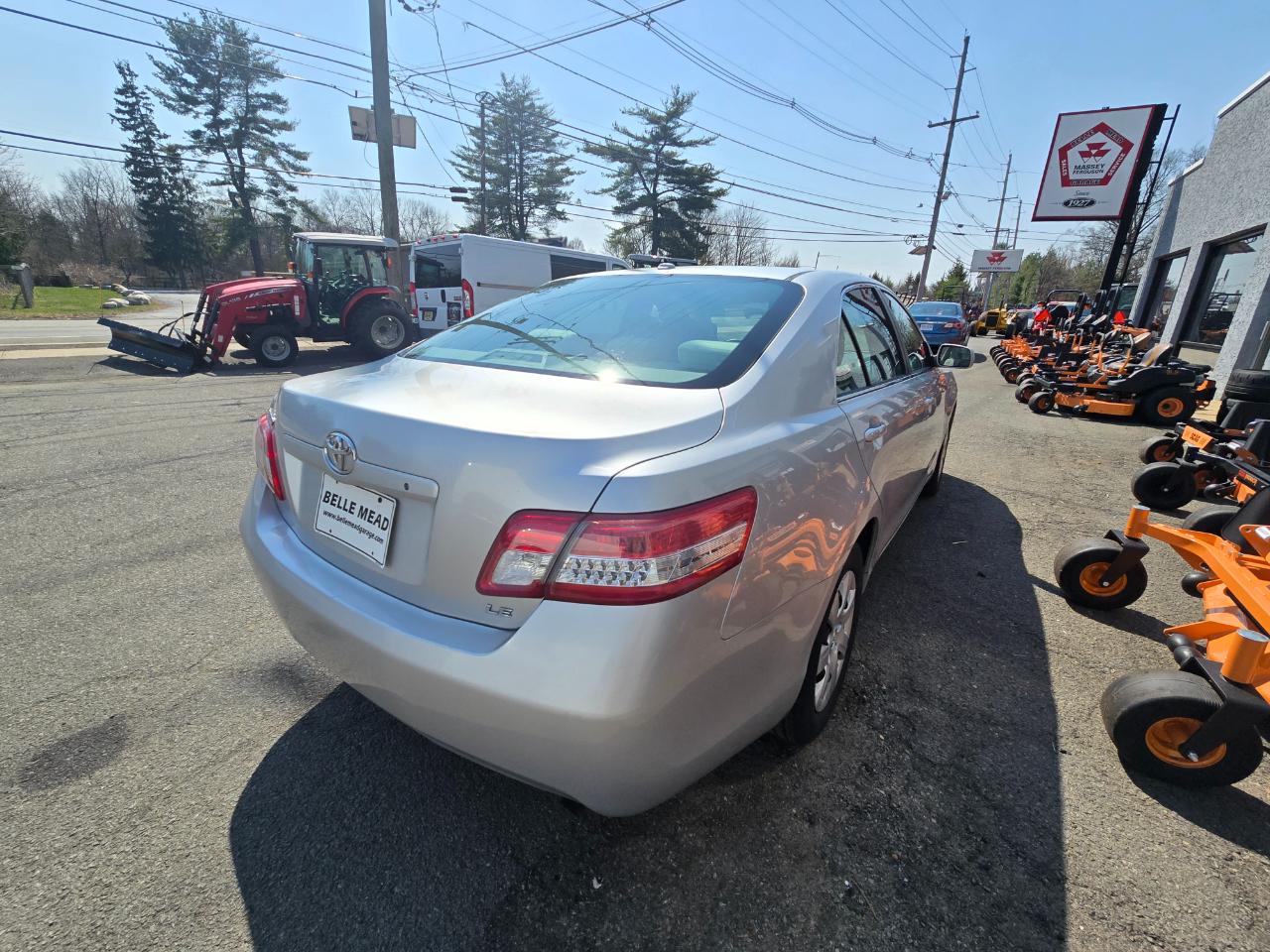 Toyota Camry 4dr Sdn I4 Auto LE (Natl) 2011