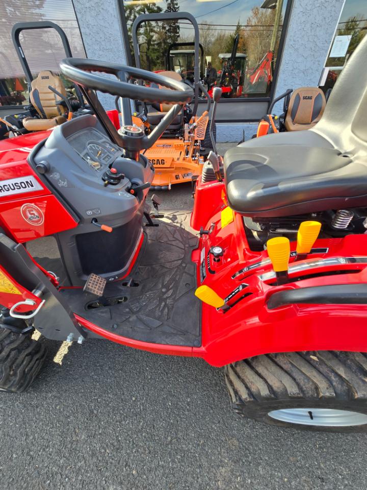 Massey Ferguson Farm  2022