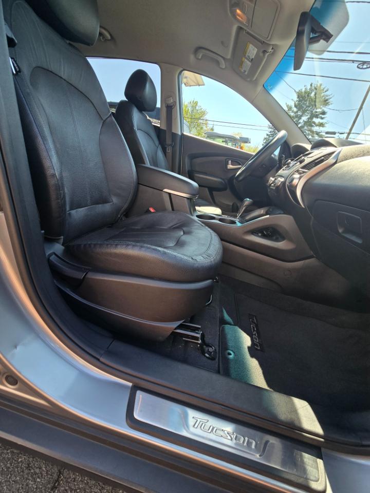 Hyundai Tucson AWD 4dr Auto Limited PZEV 2013