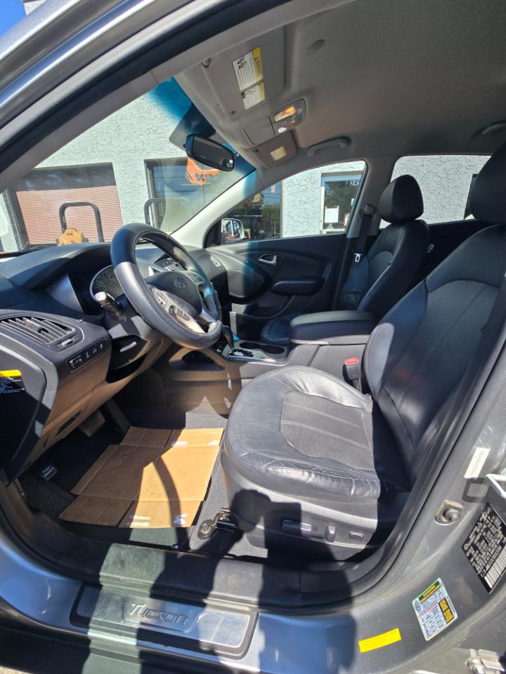 Hyundai Tucson AWD 4dr Auto Limited PZEV 2013
