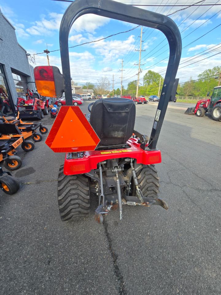 Massey Ferguson Farm  2017