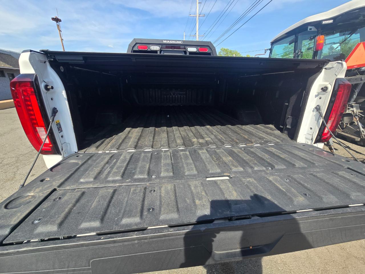 GMC Sierra 2500HD 4WD Crew Cab 159" SLT 2021