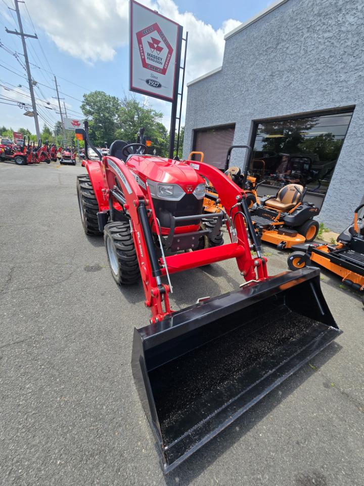 Massey Ferguson Farm  2022