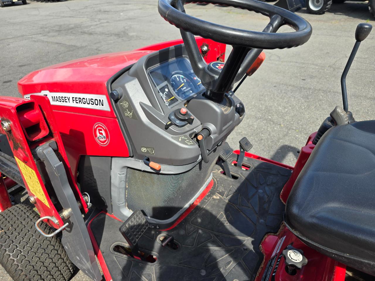 Massey Ferguson Farm  2021