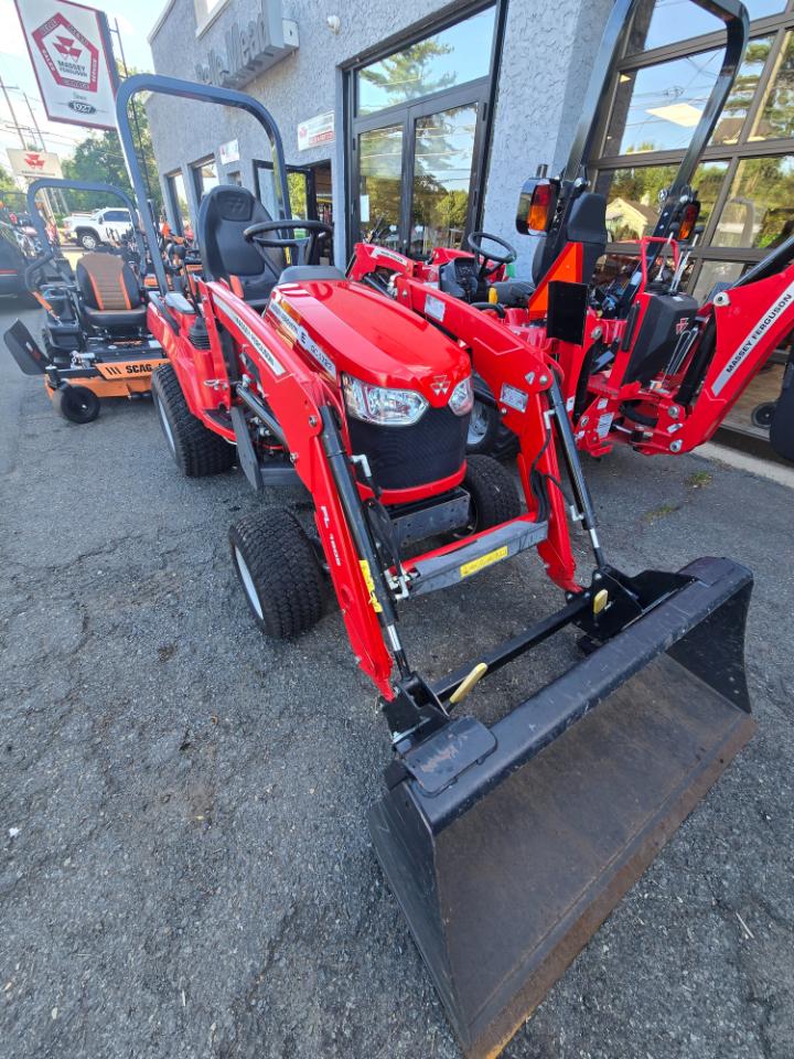 Massey Ferguson Farm  2021