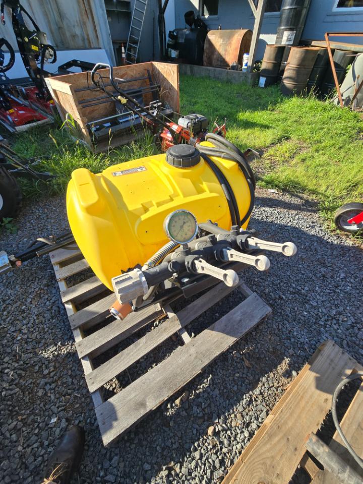 John Deere Attachment  2000