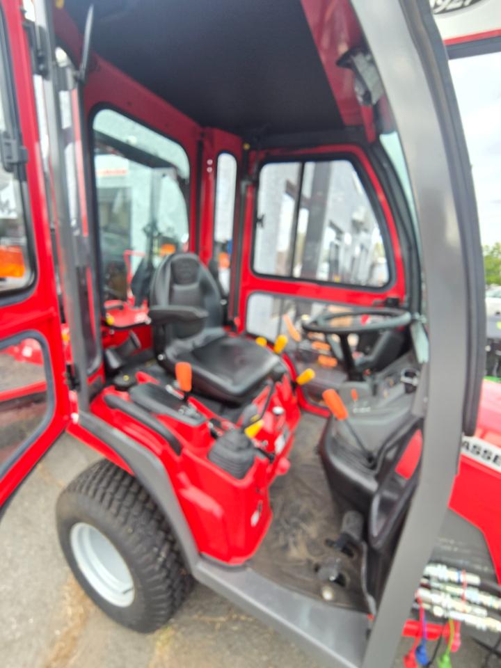 Massey Ferguson Farm  2019