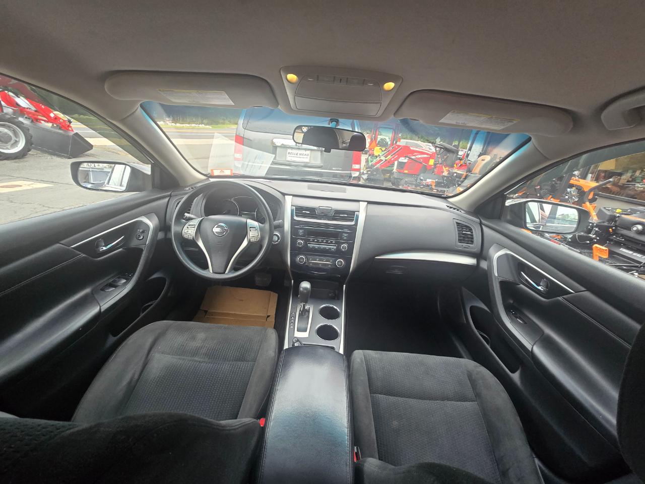 Nissan Altima  2015