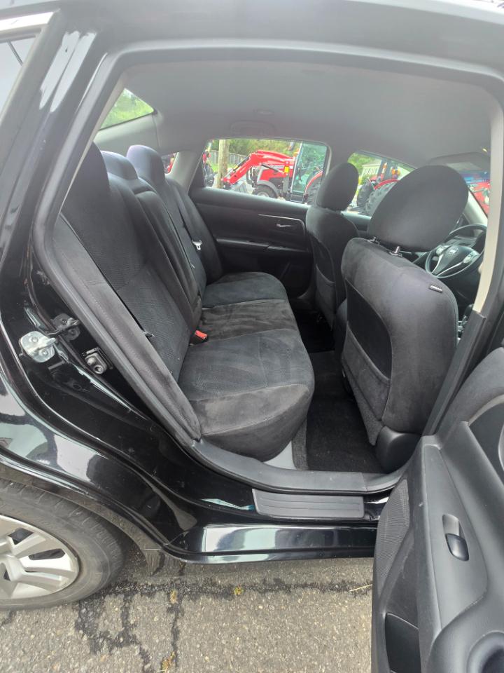 Nissan Altima  2015