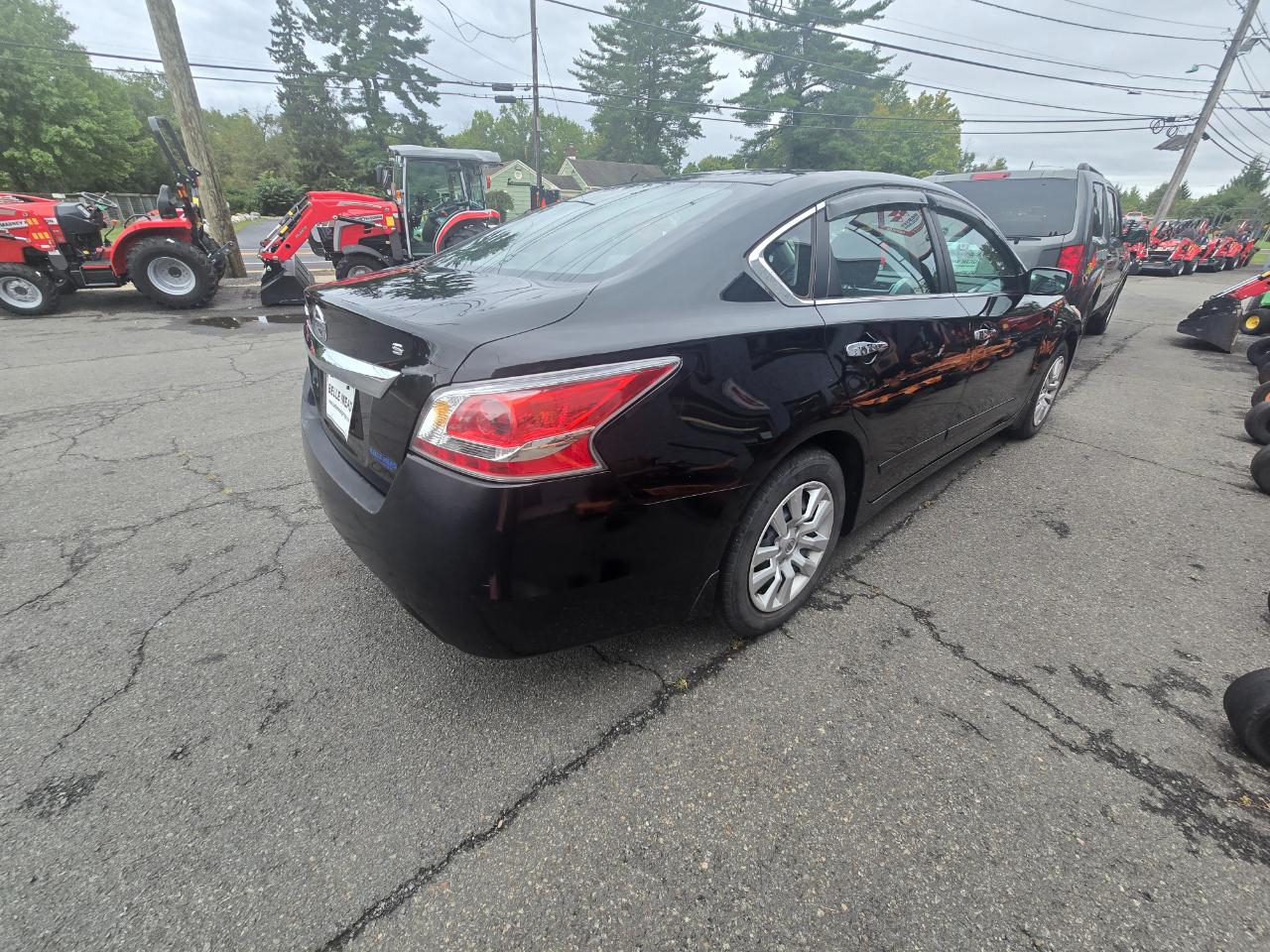 Nissan Altima  2015