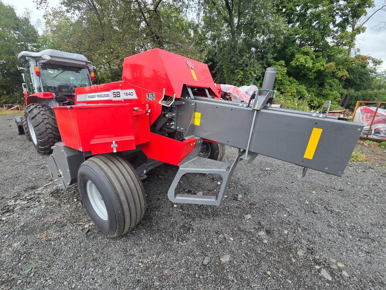 Massey Ferguson Farm  2027