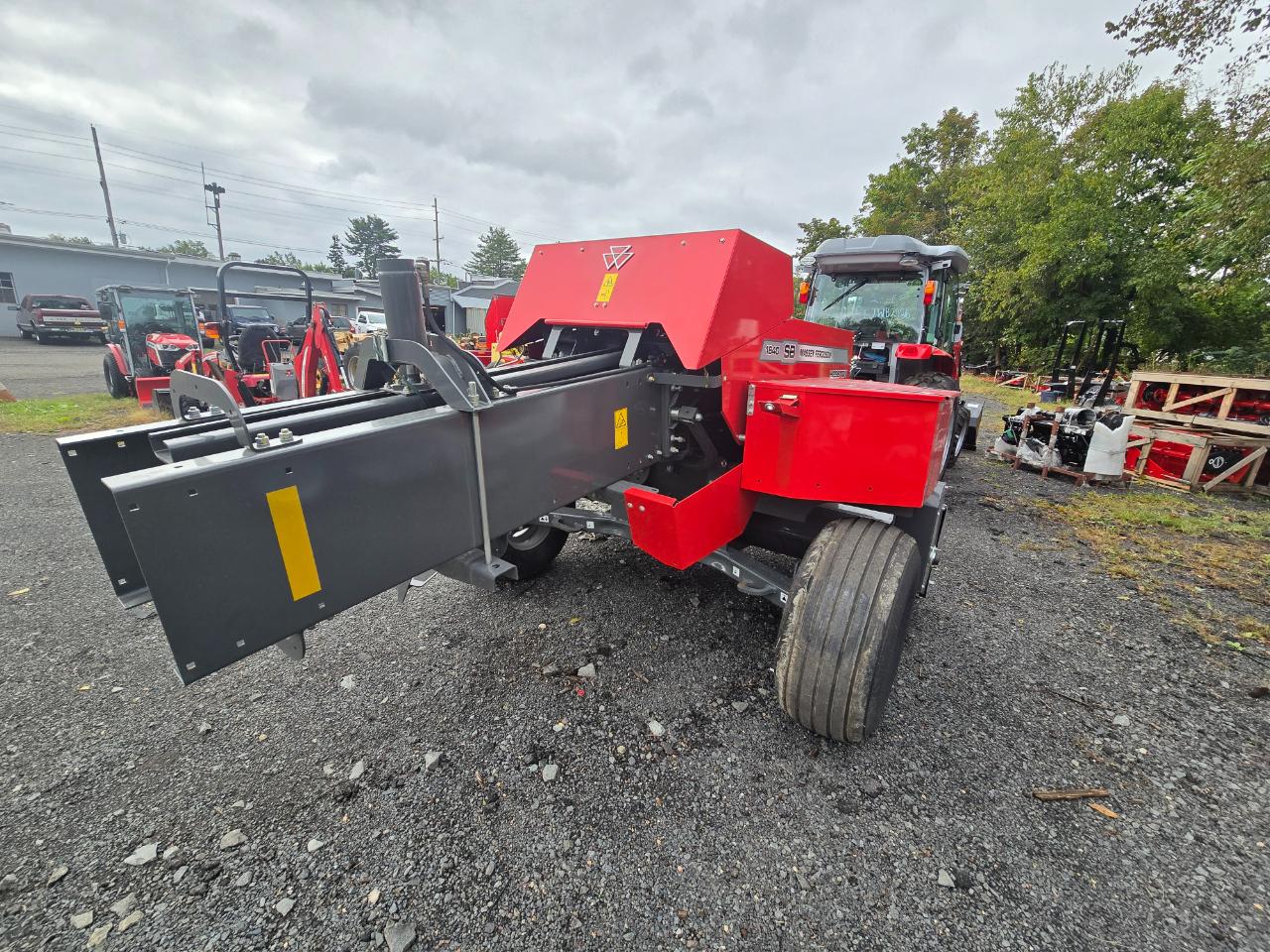 Massey Ferguson Farm  2027