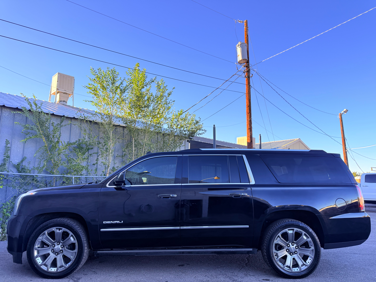 GMC Yukon Denali XL 4WD 2015
