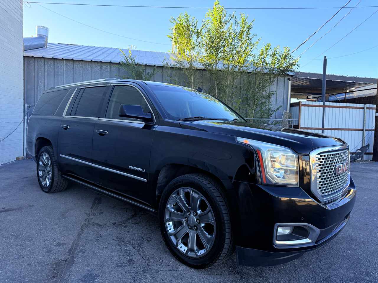 GMC Yukon Denali XL 4WD 2015