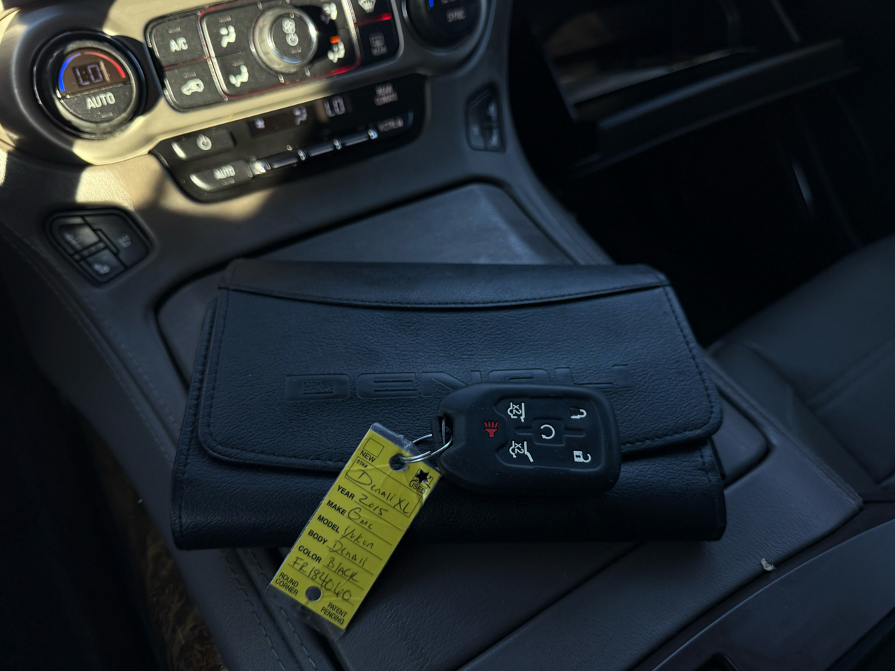 GMC Yukon Denali XL 4WD 2015