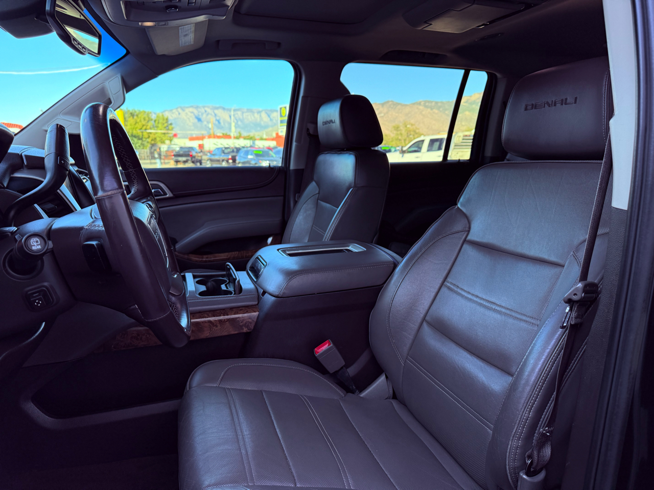 GMC Yukon Denali XL 4WD 2015