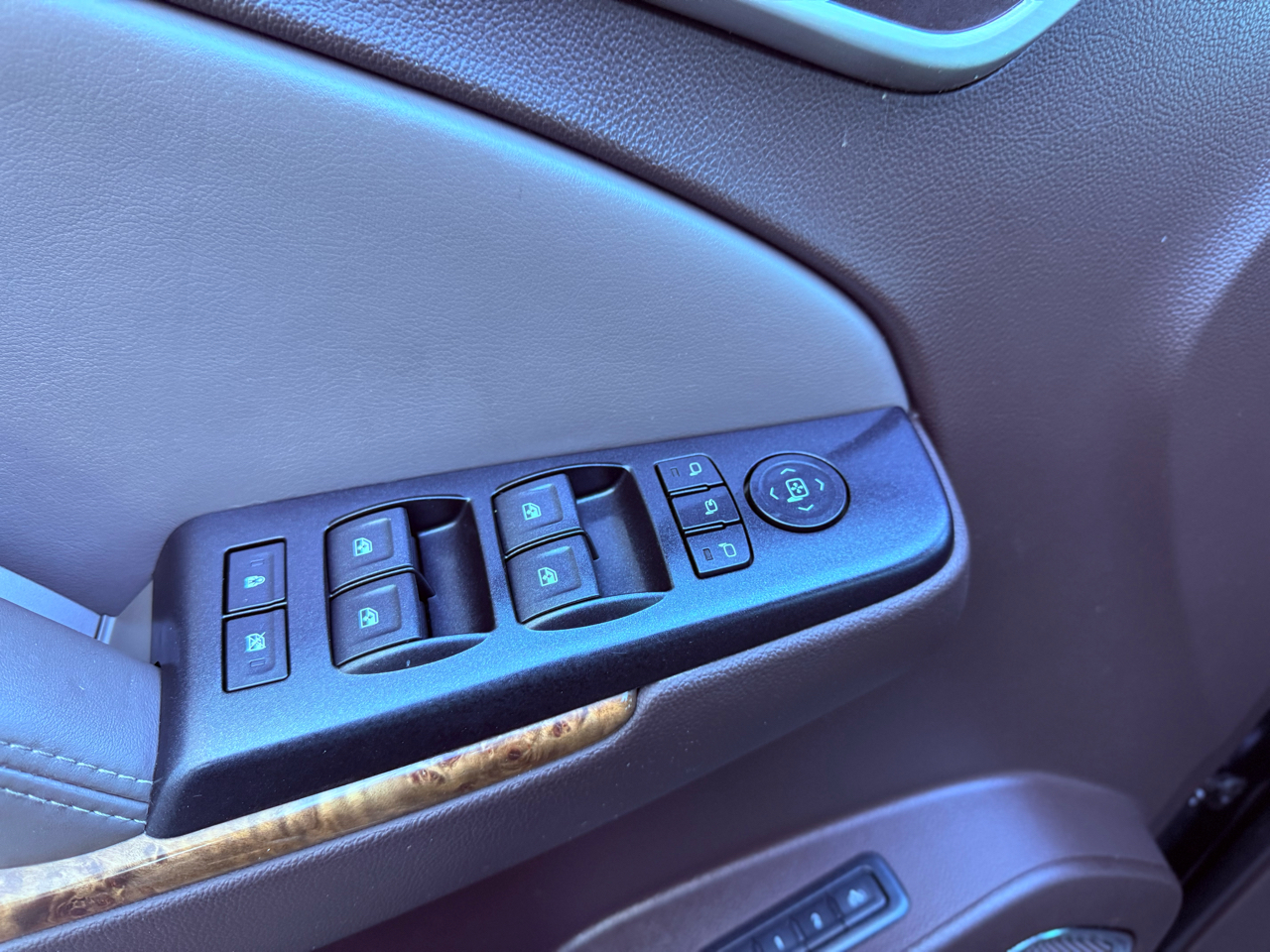 GMC Yukon Denali XL 4WD 2015