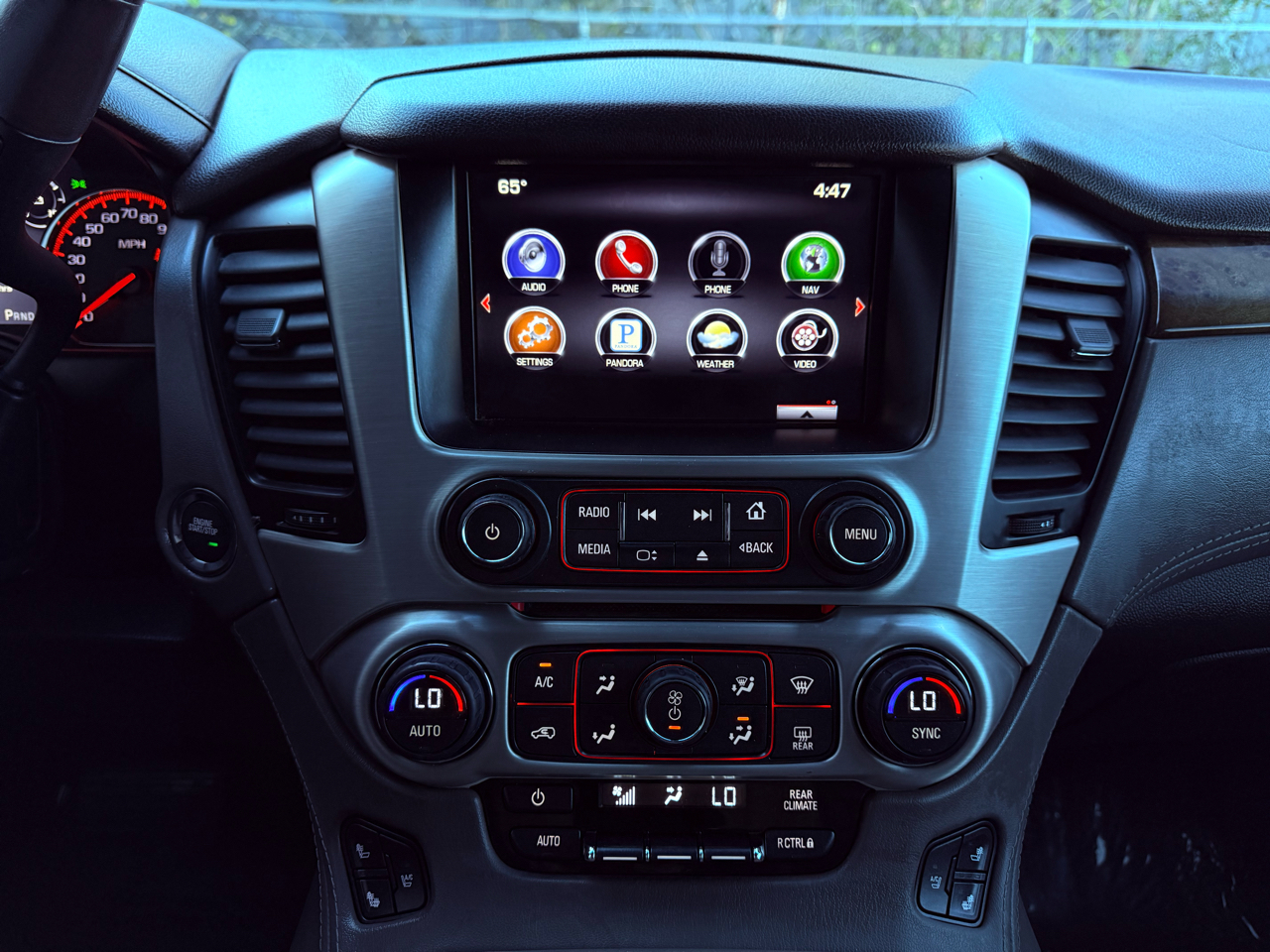 GMC Yukon Denali XL 4WD 2015