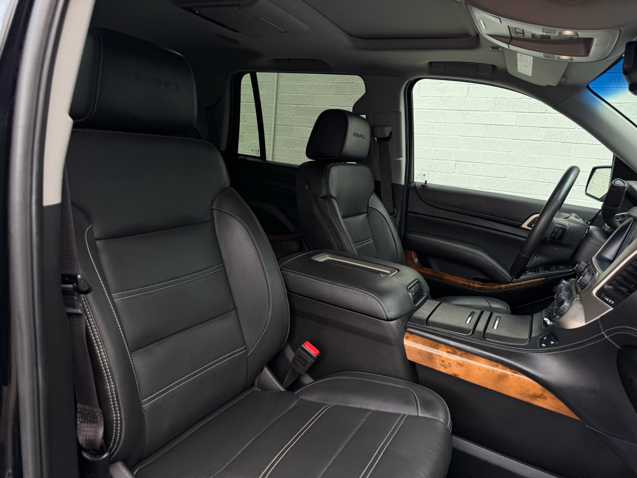 GMC Yukon Denali 4WD 2016