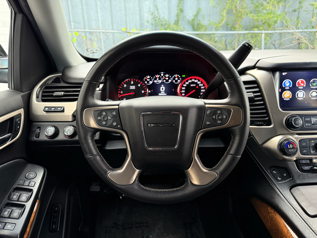 GMC Yukon Denali 4WD 2016