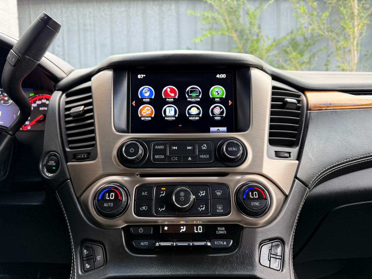 GMC Yukon Denali 4WD 2016