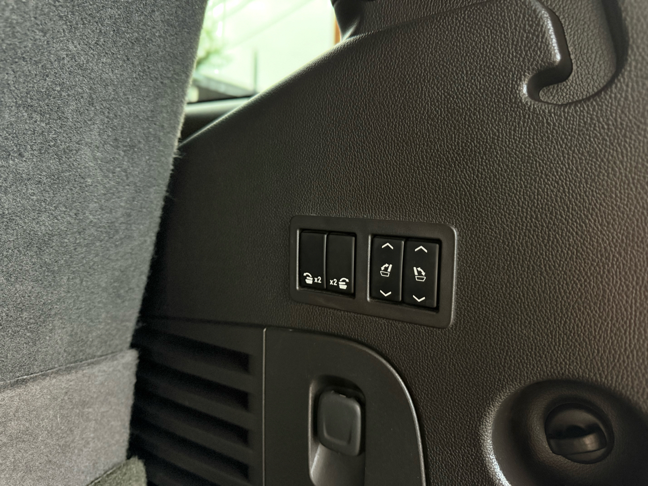 GMC Yukon Denali 4WD 2016