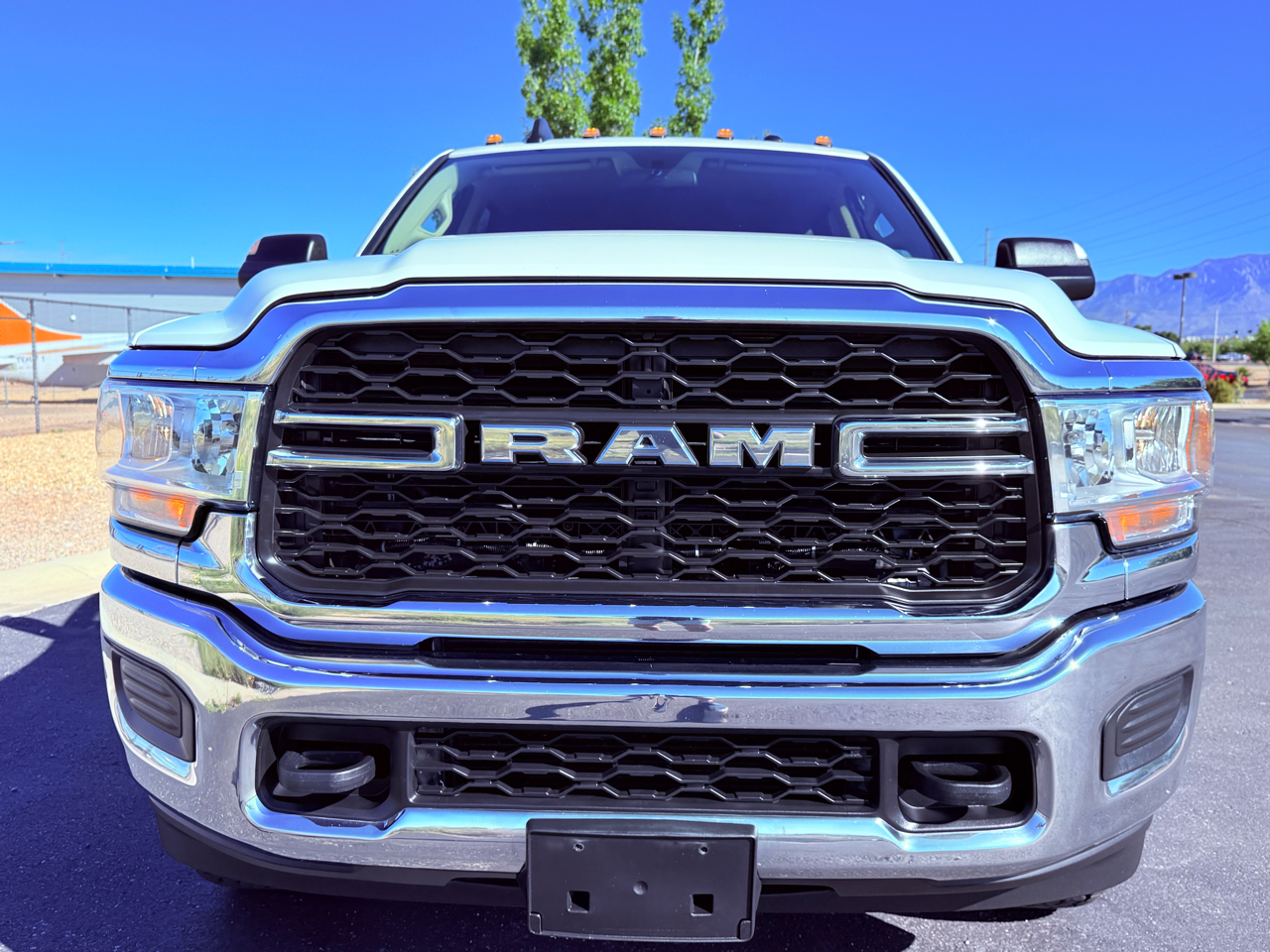 RAM 3500 Tradesman Crew Cab 4WD 2019