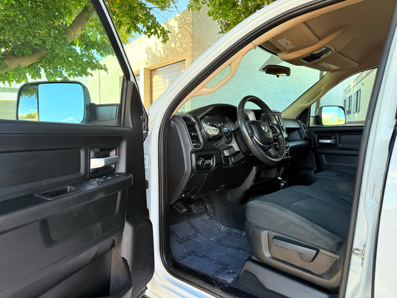 RAM 3500 Tradesman Crew Cab 4WD 2019