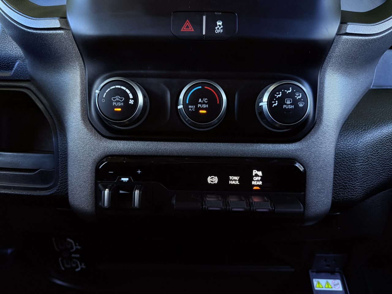 RAM 3500 Tradesman Crew Cab 4WD 2019