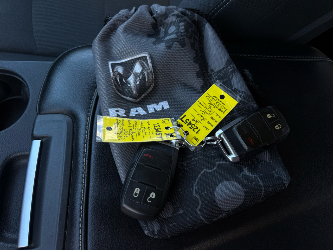 RAM 3500 Tradesman Crew Cab 4WD 2019