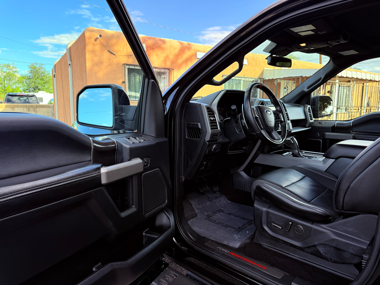 Ford F-150 Raptor SuperCrew 4WD 2019