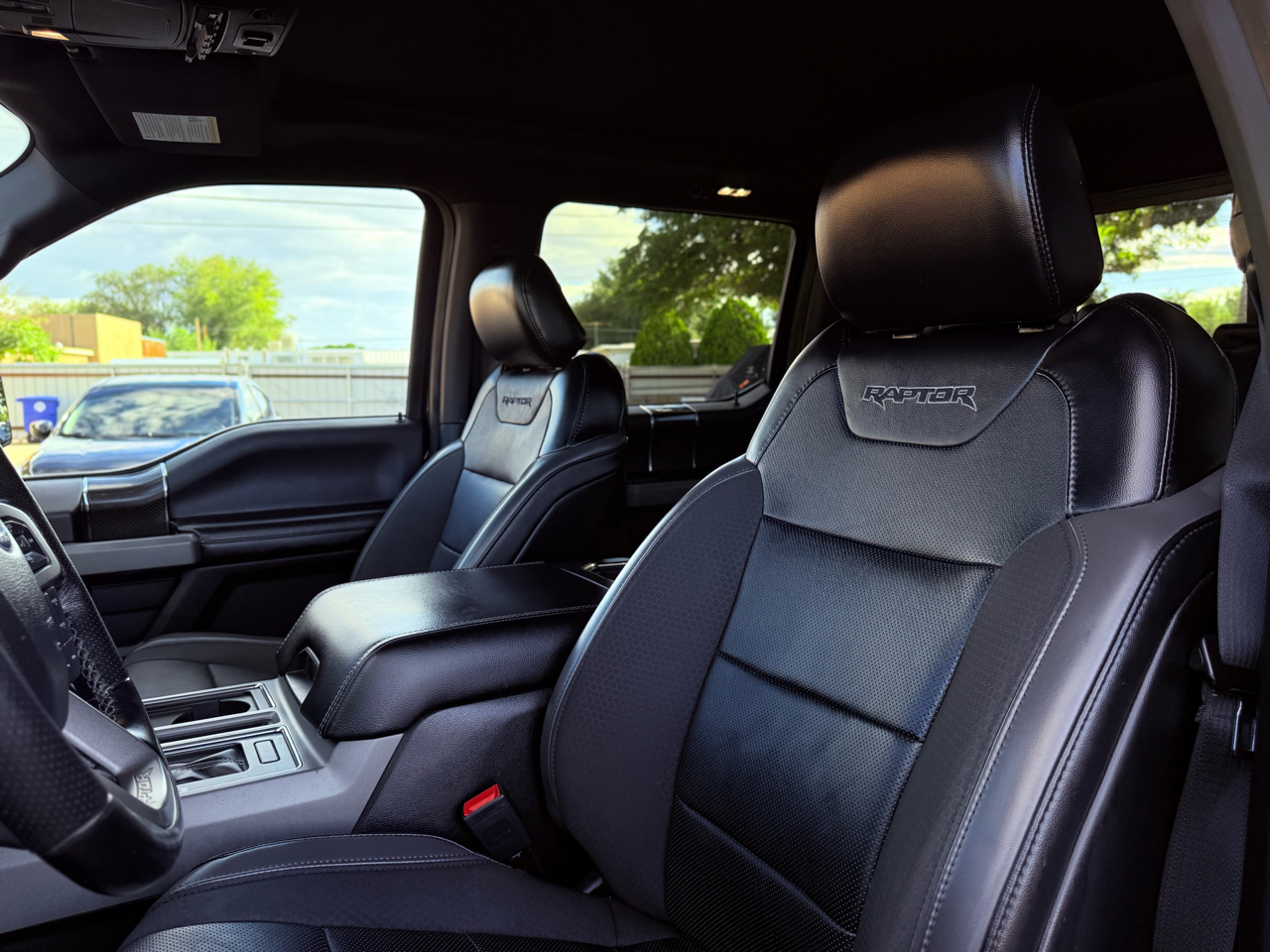 Ford F-150 Raptor SuperCrew 4WD 2019