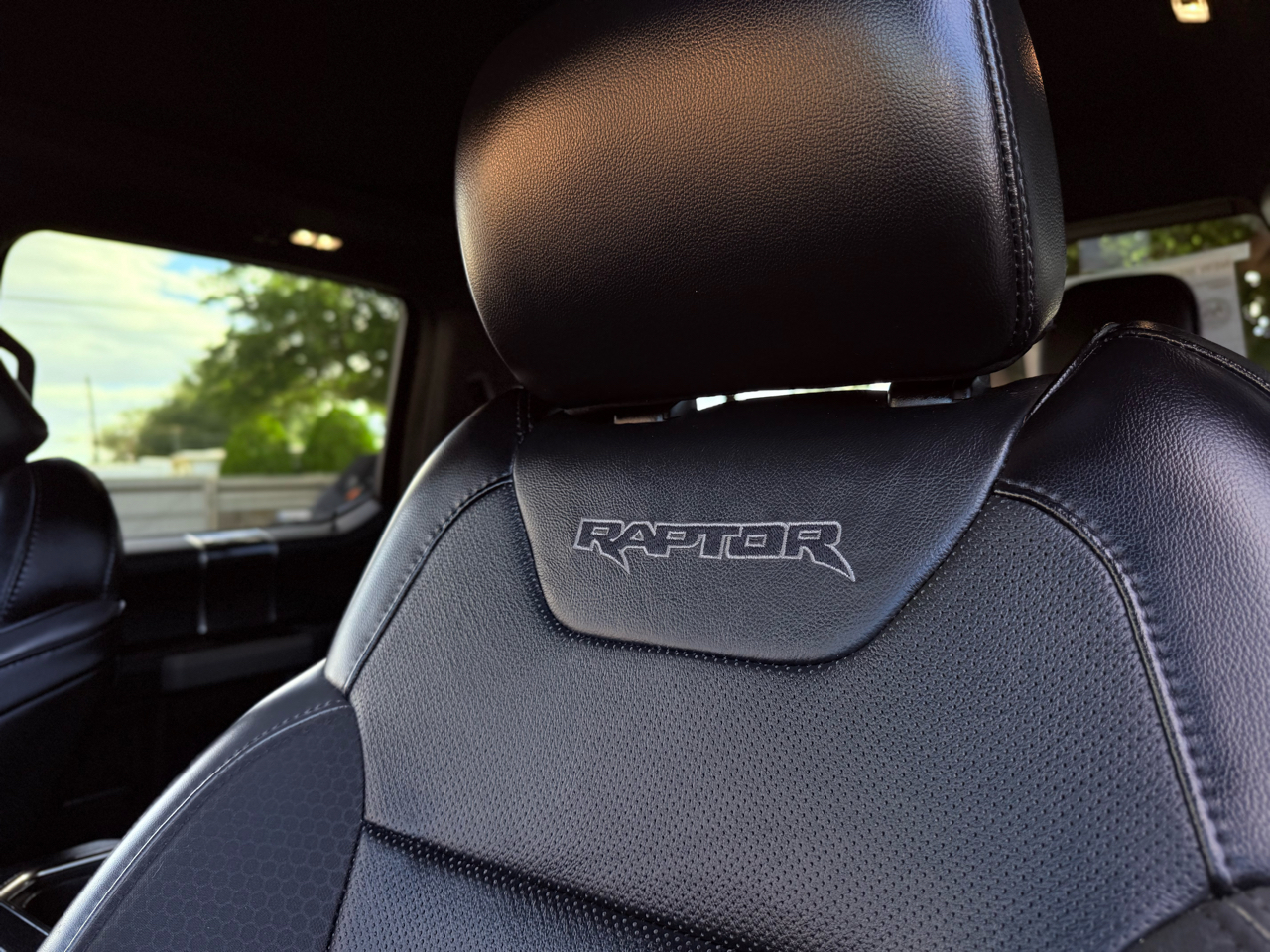 Ford F-150 Raptor SuperCrew 4WD 2019