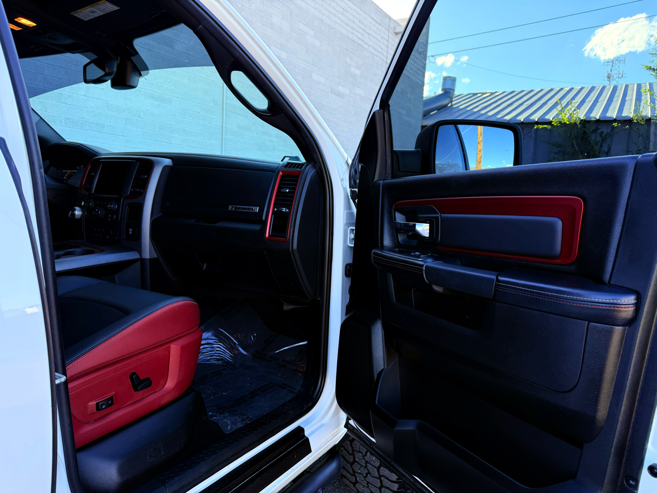 RAM 1500 Rebel Crew Cab SWB 4WD 2018