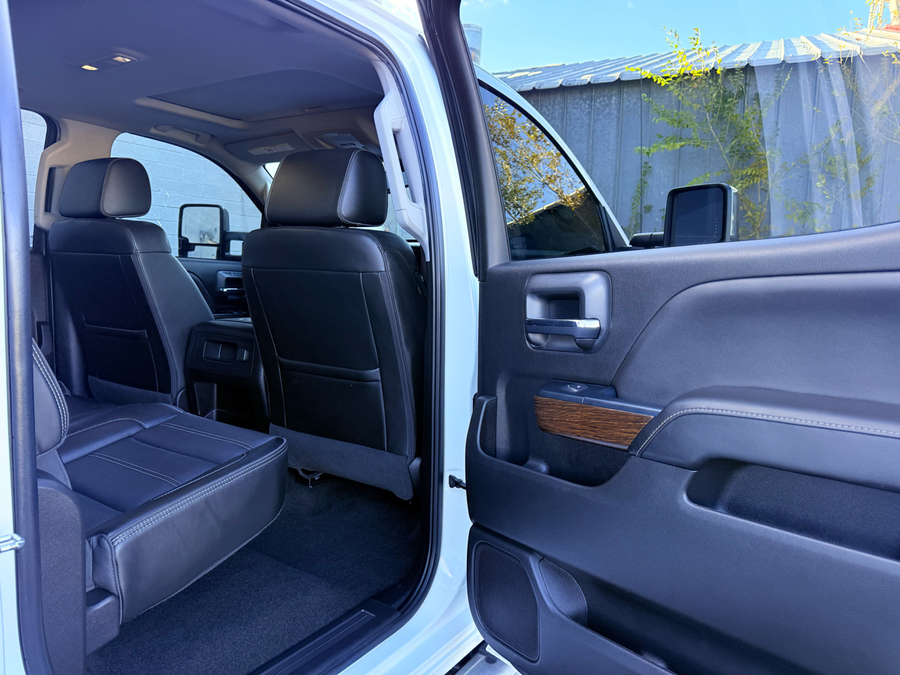 GMC Sierra 3500HD Denali Crew Cab 4WD 2017