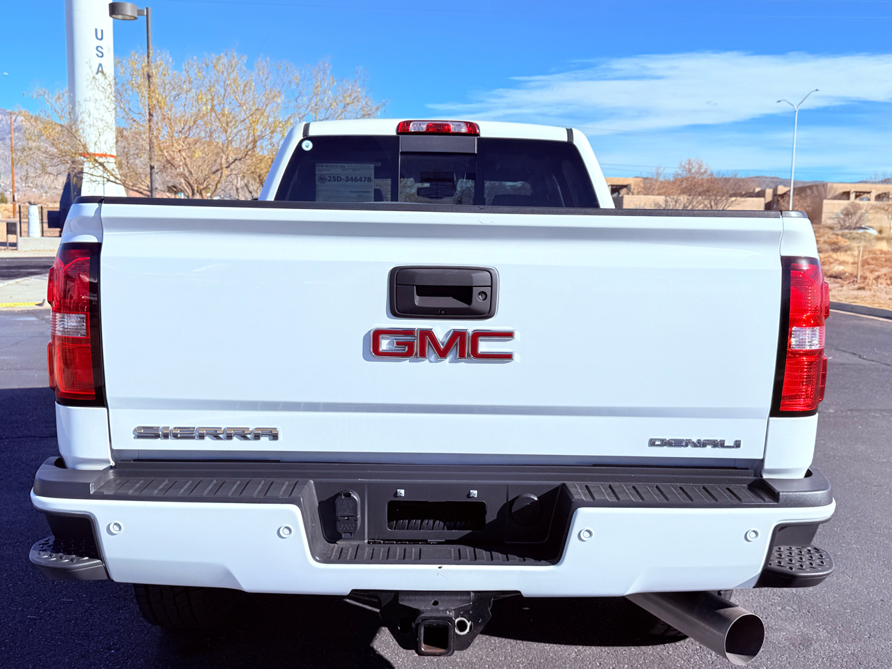GMC Sierra 3500HD Denali Crew Cab 4WD 2017