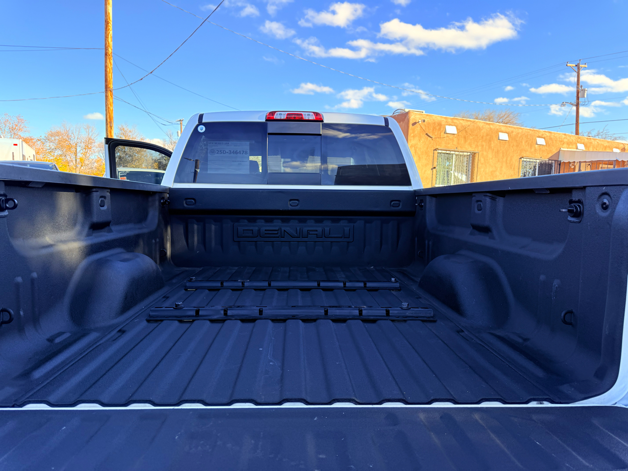 GMC Sierra 3500HD Denali Crew Cab 4WD 2017