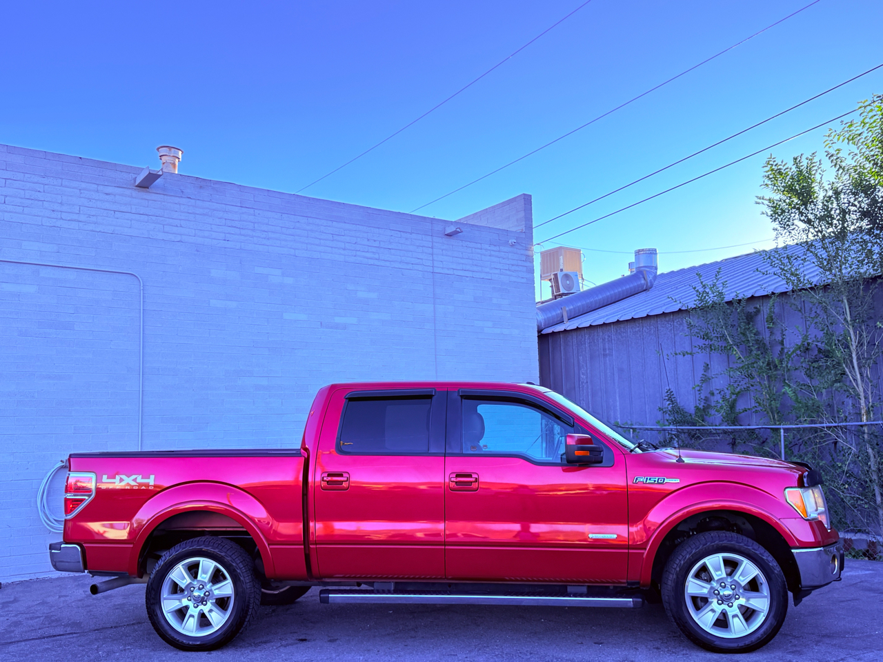 Ford F-150 Lariat SuperCrew 5.5-ft. Bed 4WD 2012