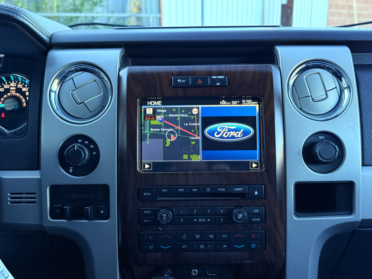 Ford F-150 Lariat SuperCrew 5.5-ft. Bed 4WD 2012