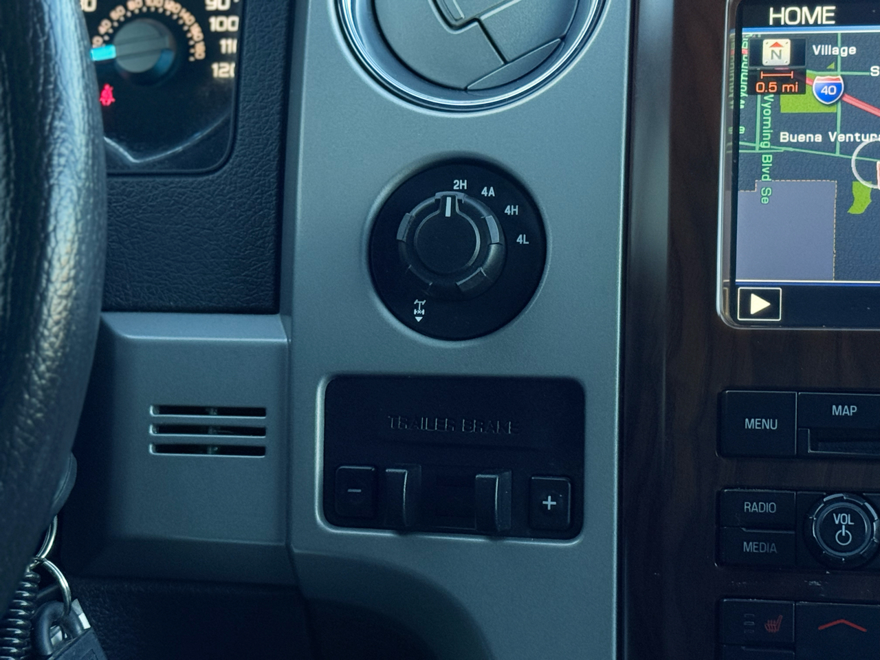 Ford F-150 Lariat SuperCrew 5.5-ft. Bed 4WD 2012